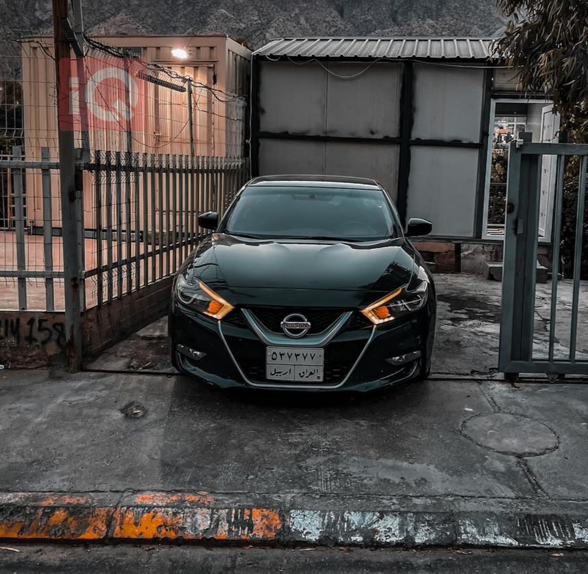 Nissan Maxima